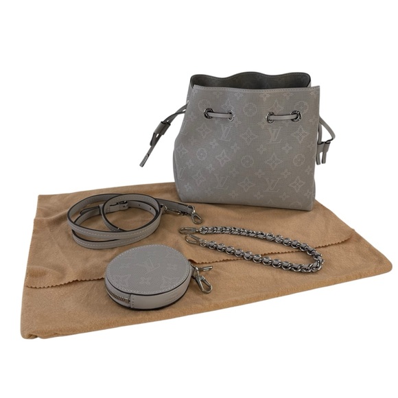 Louis Vuitton Bella Mahina Leather Bella Bucket Bag - Picture 12 of 13